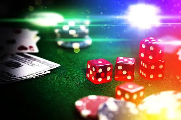 Tampilan layar Speed Roulette menunjukkan roda, area taruhan, dan dealer